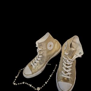 Metallic Gold Chuck's